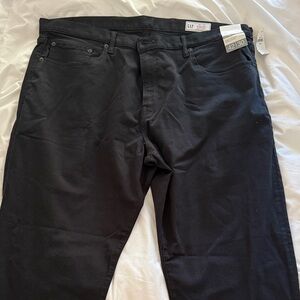 GAP Men's Relaxed Black Jeans